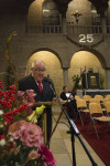 speaker Rene Bleije vertelt over het koor